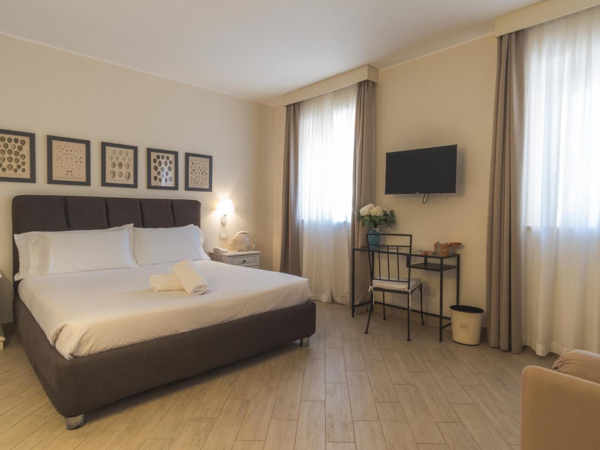 Hotel San Pietro Palace فينالي ليغوري المظهر الخارجي الصورة