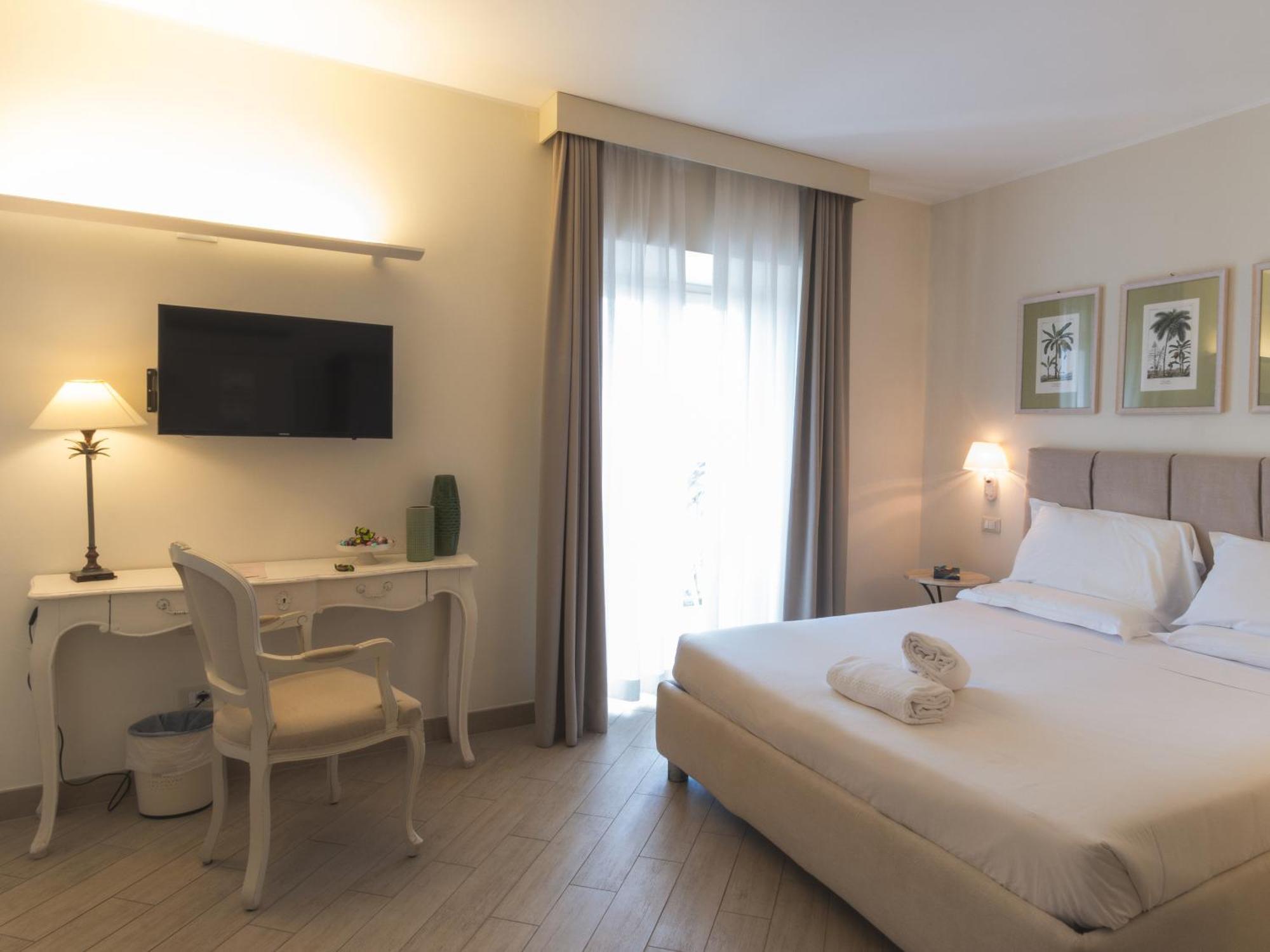 Hotel San Pietro Palace فينالي ليغوري المظهر الخارجي الصورة