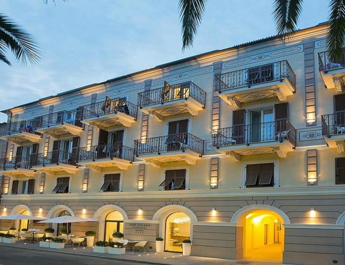 Hotel San Pietro Palace فينالي ليغوري المظهر الخارجي الصورة
