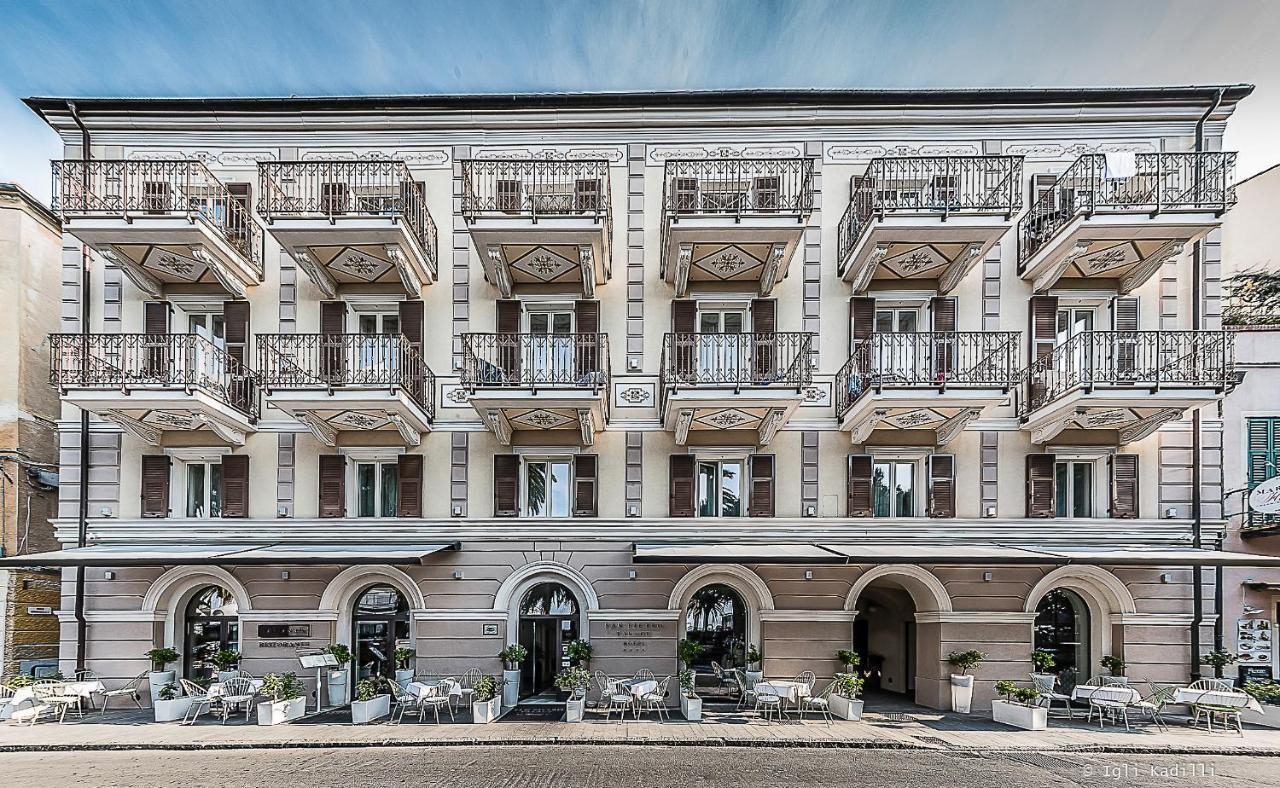 Hotel San Pietro Palace فينالي ليغوري المظهر الخارجي الصورة